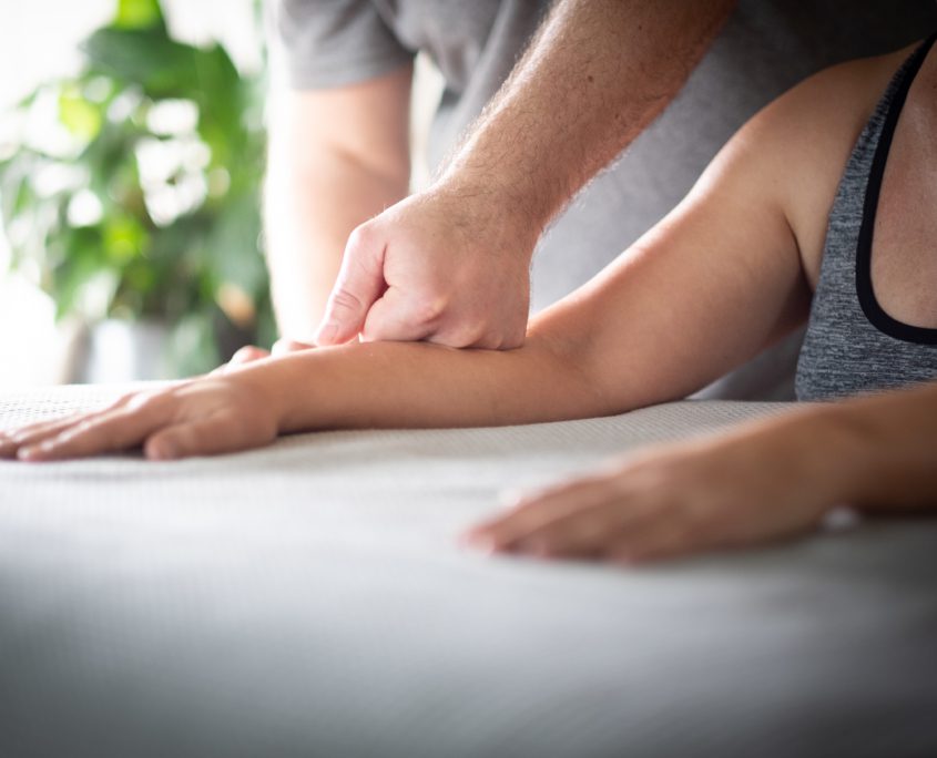 Fascia release armlijn bij klachtgerichte massage